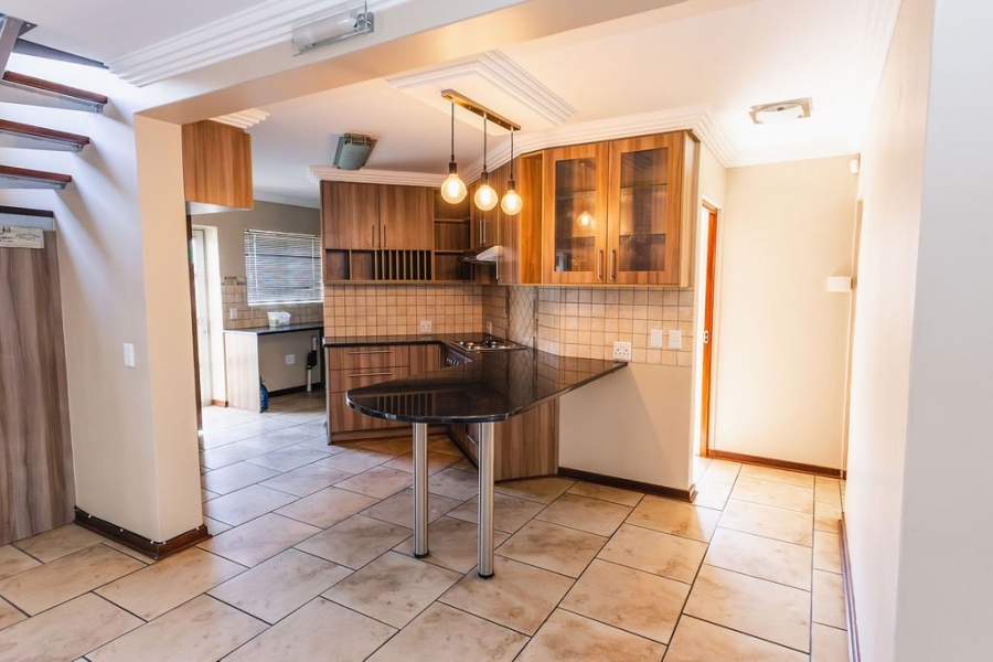 3 Bedroom Property for Sale in Langenhovenpark Free State